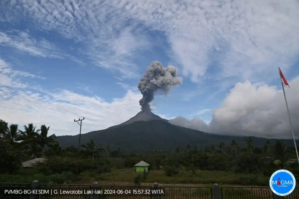 Hingga Sore Ini, Gunungapi Lewotobi Laki-laki Lima Kali Erupsi